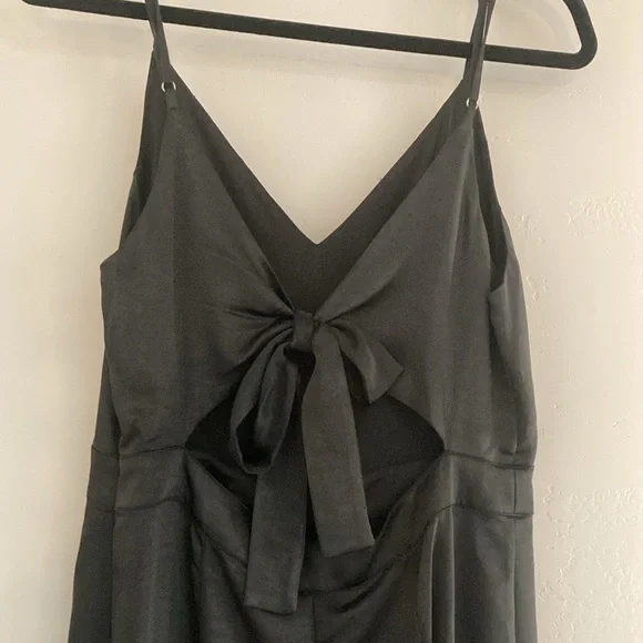 Lumiere Silky Wide Leg Romper, Large - Picture 4 of 10